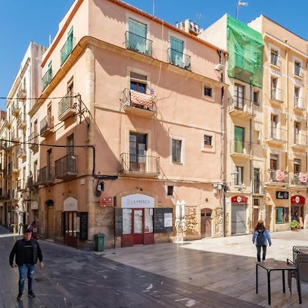 Apartamento en el corazón de Tarragona. Planta baja con patio. Apartamento Exterior foto